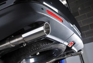 В Україні можуть заборонити їзду на автомобілі без глушника